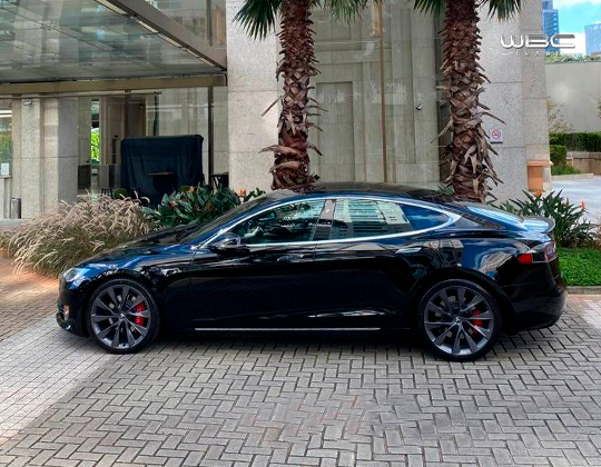 Tesla Model S Performance full