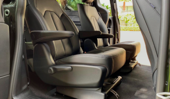 Chrysler Pacifica Touring L Sport full